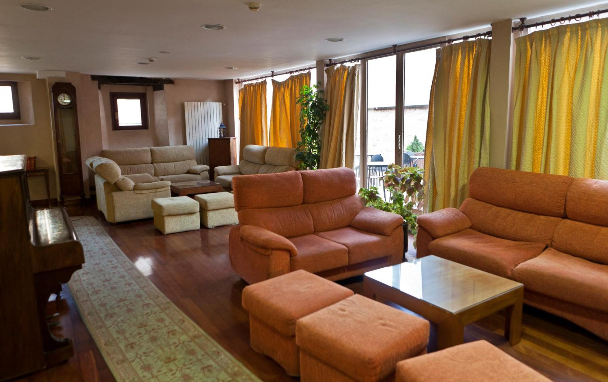 Hospederia Porta Coeli Hotell Siguenza Exteriör bild