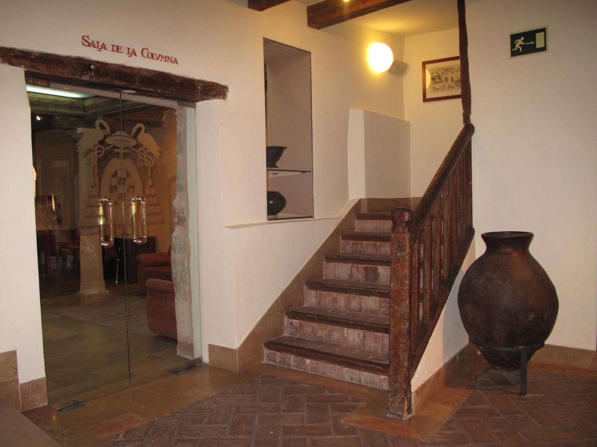 Hospederia Porta Coeli Hotell Siguenza Exteriör bild